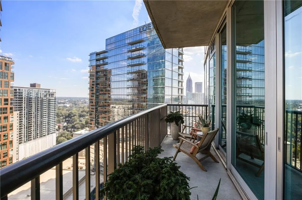 1080 Peachtree Street Ne Unit 2503, Atlanta, Georgia 30309, 2 Bedrooms Bedrooms, ,2 BathroomsBathrooms,Residential,For Sale,1080 Peachtree Street Ne Unit 2503,7669391
