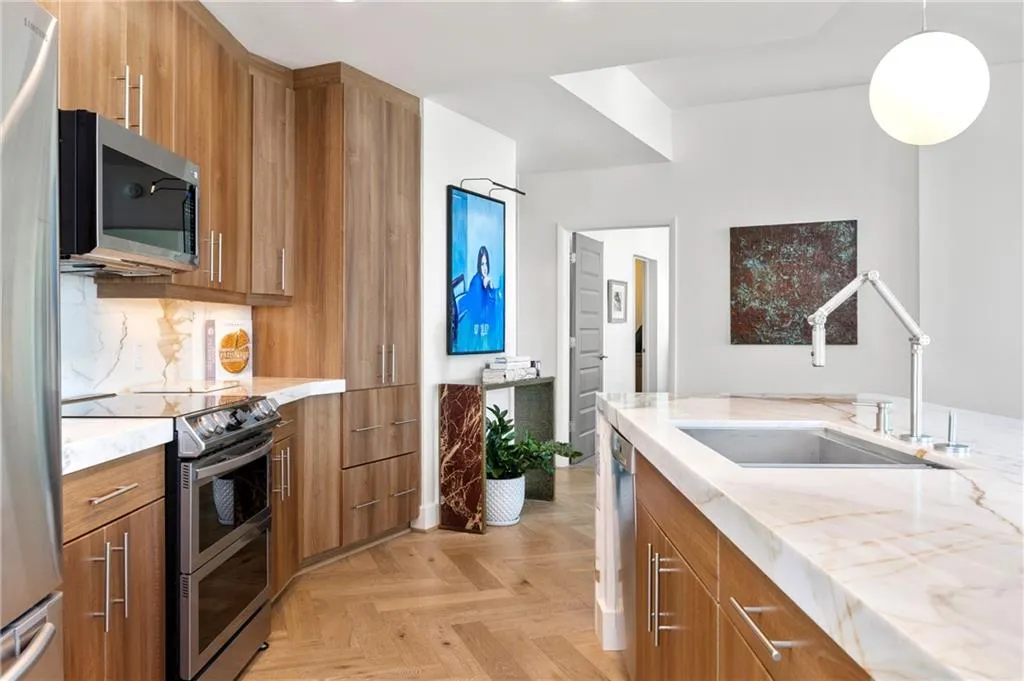 1080 Peachtree Street Ne Unit 2503, Atlanta, Georgia 30309, 2 Bedrooms Bedrooms, ,2 BathroomsBathrooms,Residential,For Sale,1080 Peachtree Street Ne Unit 2503,7669391