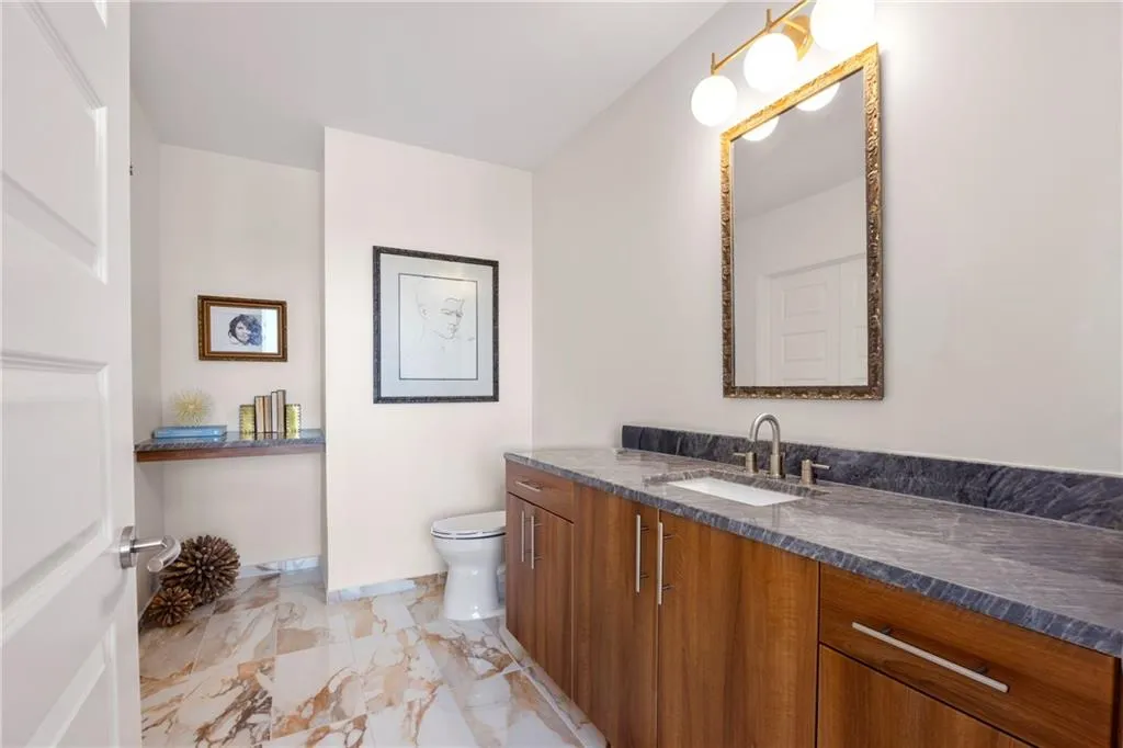 1080 Peachtree Street Ne Unit 2503, Atlanta, Georgia 30309, 2 Bedrooms Bedrooms, ,2 BathroomsBathrooms,Residential,For Sale,1080 Peachtree Street Ne Unit 2503,7669391