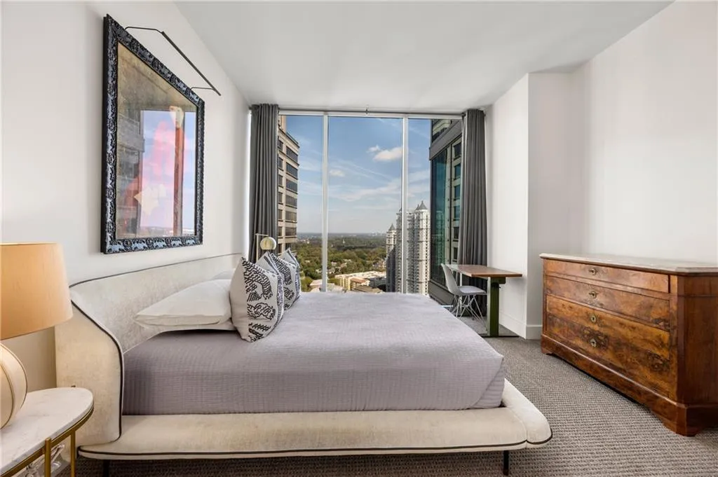 1080 Peachtree Street Ne Unit 2503, Atlanta, Georgia 30309, 2 Bedrooms Bedrooms, ,2 BathroomsBathrooms,Residential,For Sale,1080 Peachtree Street Ne Unit 2503,7669391