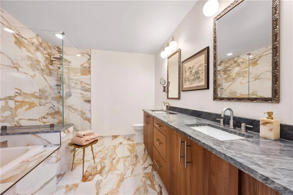 1080 Peachtree Street Ne Unit 2503, Atlanta, Georgia 30309, 2 Bedrooms Bedrooms, ,2 BathroomsBathrooms,Residential,For Sale,1080 Peachtree Street Ne Unit 2503,7669391