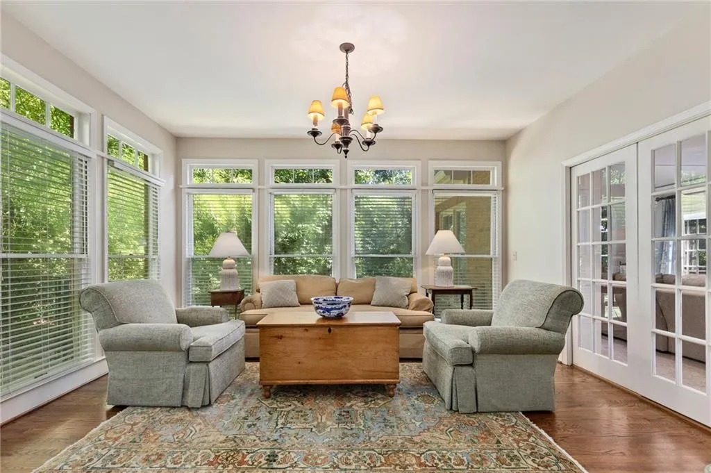 8425 Valemont Drive, Atlanta, Georgia 30350, 5 Bedrooms Bedrooms, ,4 BathroomsBathrooms,Residential,Sold,8425 Valemont Drive,6599829