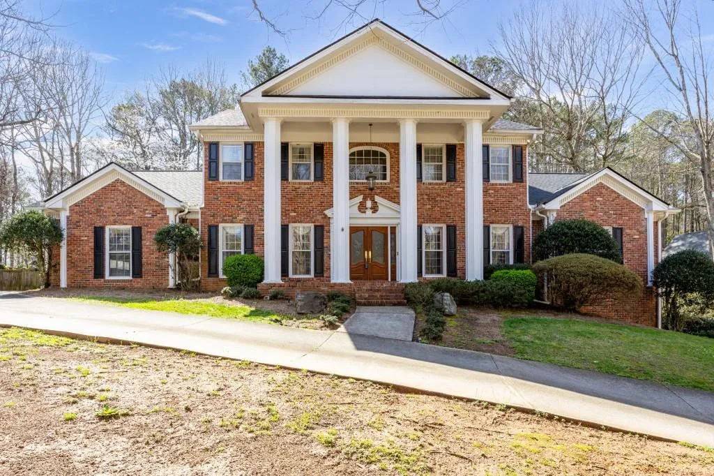 180 Churchill Drive, Atlanta, Georgia 30350, 4 Bedrooms Bedrooms, ,4 BathroomsBathrooms,Residential,For Sale,180 Churchill Drive,7737175