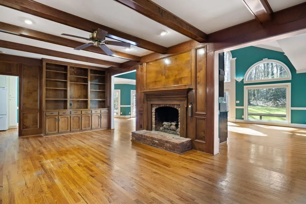180 Churchill Drive, Atlanta, Georgia 30350, 4 Bedrooms Bedrooms, ,4 BathroomsBathrooms,Residential,For Sale,180 Churchill Drive,7737175
