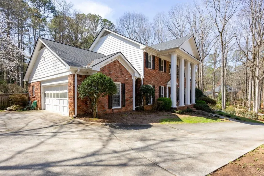 180 Churchill Drive, Atlanta, Georgia 30350, 4 Bedrooms Bedrooms, ,4 BathroomsBathrooms,Residential,For Sale,180 Churchill Drive,7737175