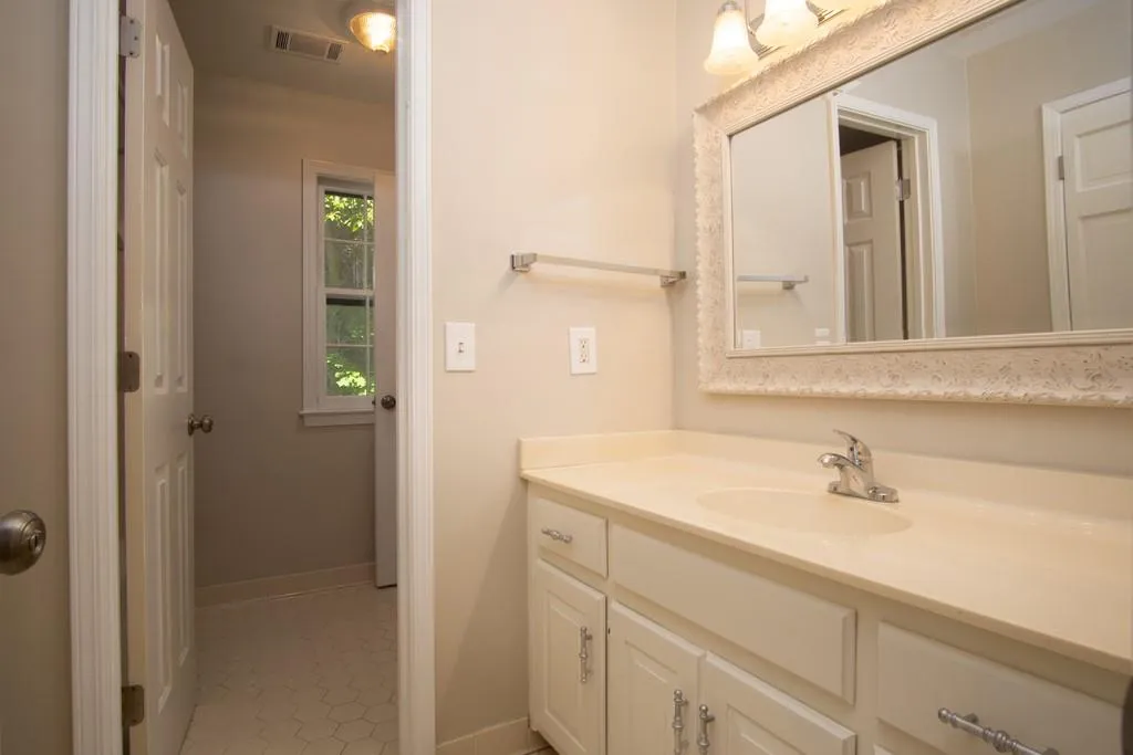 390 Spindle Court, Atlanta, Georgia 30350, 4 Bedrooms Bedrooms, ,3 BathroomsBathrooms,Residential,Sold,390 Spindle Court,6588399