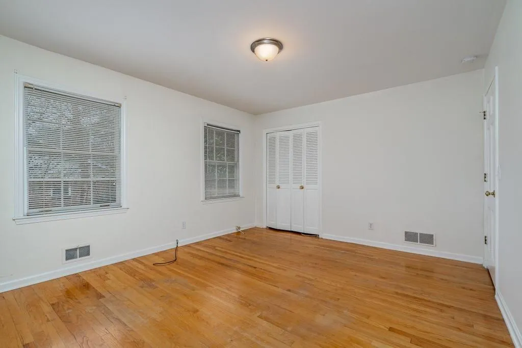 585 Spalding Drive, Atlanta, Georgia 30328, 4 Bedrooms Bedrooms, ,3 BathroomsBathrooms,Residential,Sold,585 Spalding Drive,6966491