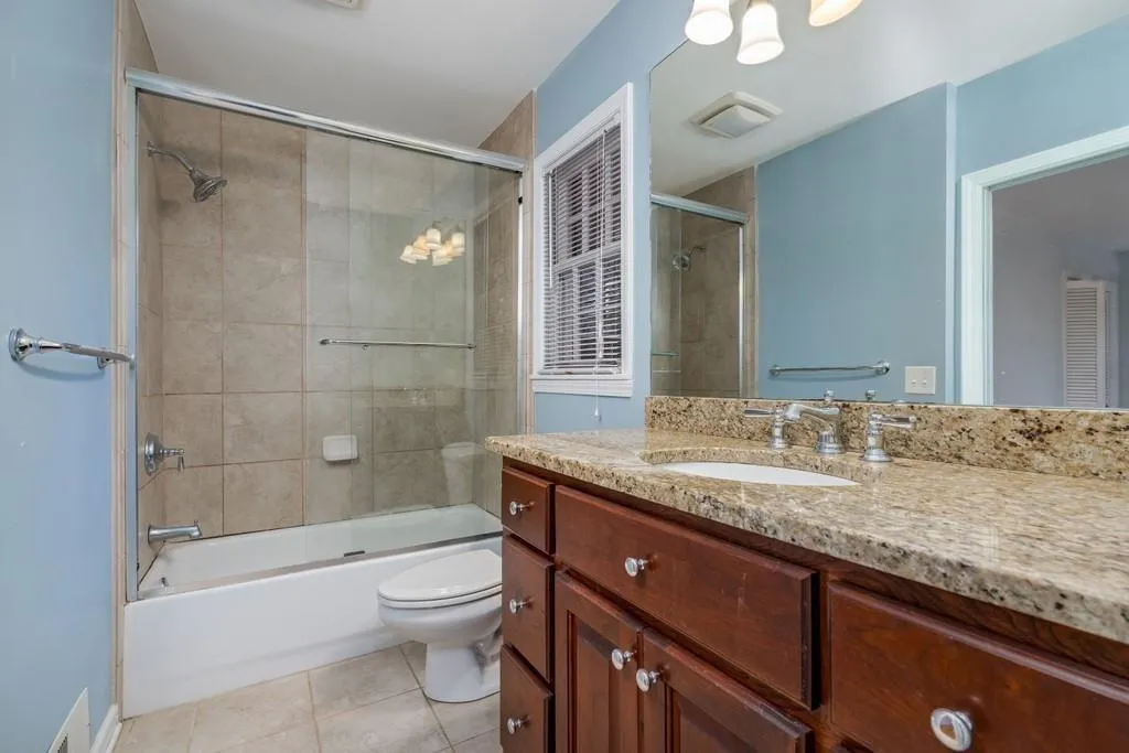 585 Spalding Drive, Atlanta, Georgia 30328, 4 Bedrooms Bedrooms, ,3 BathroomsBathrooms,Residential,Sold,585 Spalding Drive,6966491