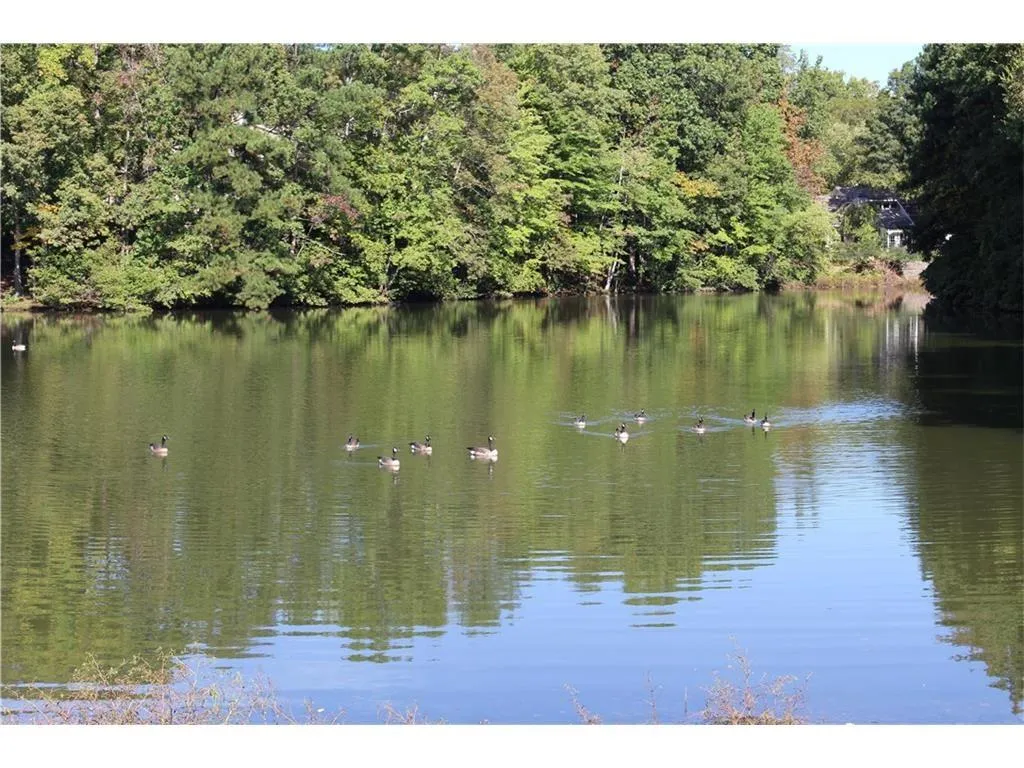 606 Garden Court Unit 606, Sandy Springs, Georgia 30328, 3 Bedrooms Bedrooms, ,2 BathroomsBathrooms,Residential,Sold,606 Garden Court Unit 606,5645265