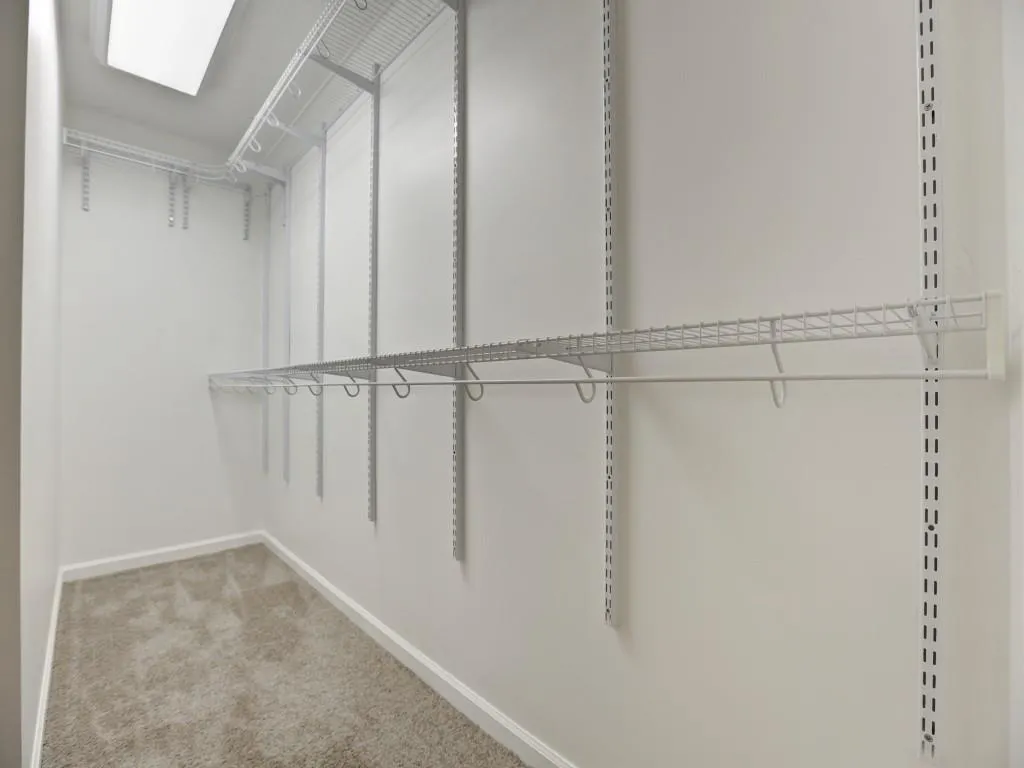 606 Garden Court Unit 606, Sandy Springs, Georgia 30328, 3 Bedrooms Bedrooms, ,2 BathroomsBathrooms,Residential,Sold,606 Garden Court Unit 606,5645265