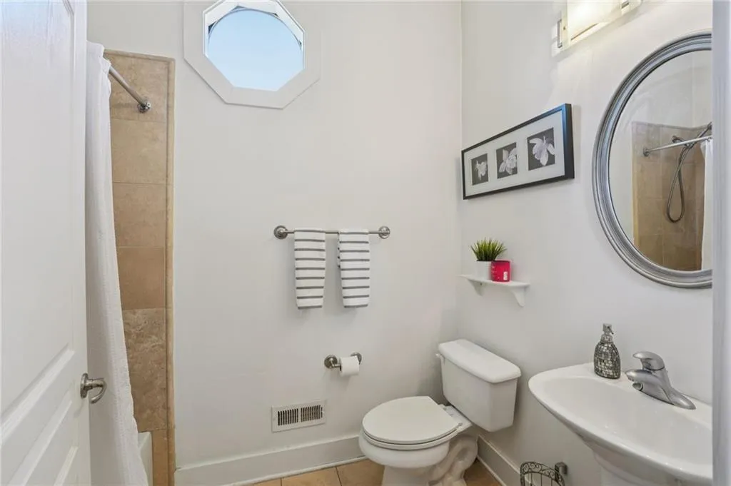 799 Hammond Drive Unit 402, Atlanta, Georgia 30328, 2 Bedrooms Bedrooms, ,2 BathroomsBathrooms,Residential,For Sale,799 Hammond Drive Unit 402,7661504