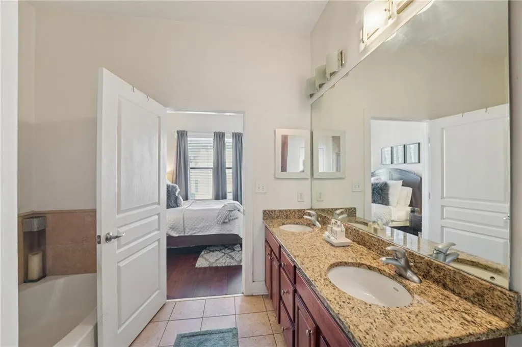 799 Hammond Drive Unit 402, Atlanta, Georgia 30328, 2 Bedrooms Bedrooms, ,2 BathroomsBathrooms,Residential,For Sale,799 Hammond Drive Unit 402,7661504