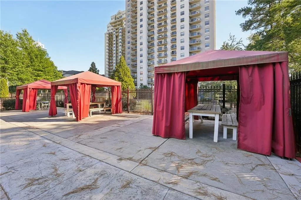 799 Hammond Drive Unit 402, Atlanta, Georgia 30328, 2 Bedrooms Bedrooms, ,2 BathroomsBathrooms,Residential,For Sale,799 Hammond Drive Unit 402,7661504