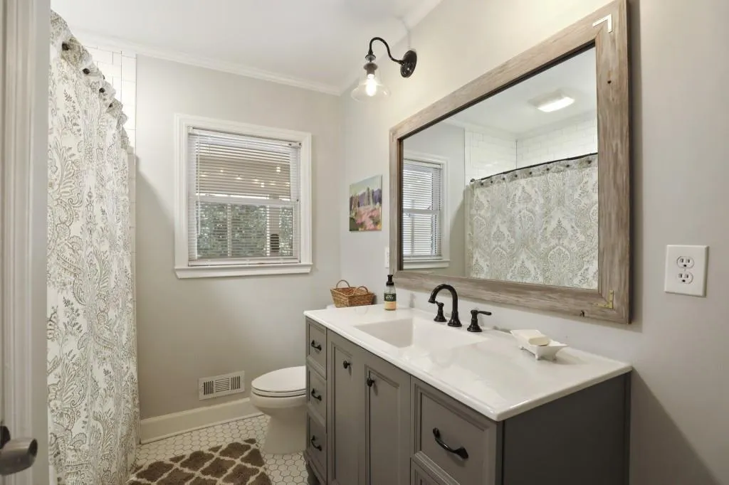 145 Osner Drive, Sandy Springs, Georgia 30342, 3 Bedrooms Bedrooms, ,2 BathroomsBathrooms,Residential,Sold,145 Osner Drive,6823856