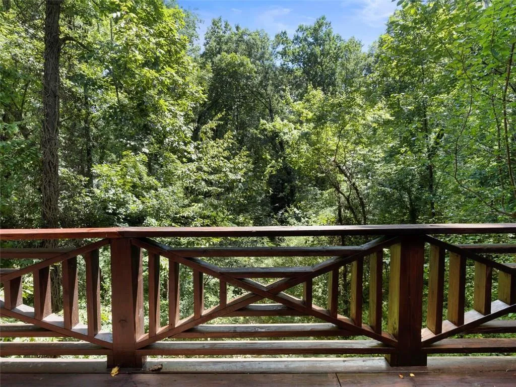 970 Winding Creek Trail, Atlanta, Georgia 30328, 4 Bedrooms Bedrooms, ,2 BathroomsBathrooms,Residential,Sold,970 Winding Creek Trail,6934014
