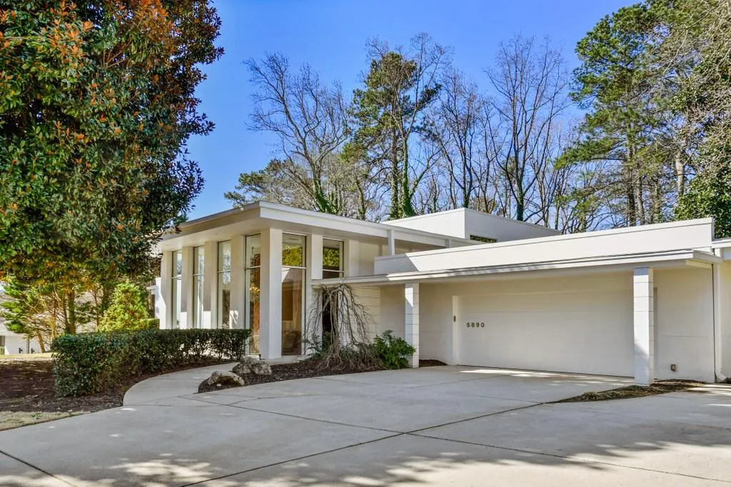5890 Hilderbrand Drive, Atlanta, Georgia 30328, 4 Bedrooms Bedrooms, ,2 BathroomsBathrooms,Residential,Sold,5890 Hilderbrand Drive,6852553