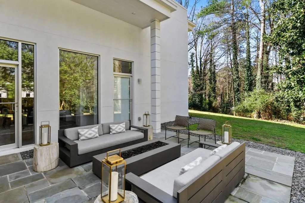 5890 Hilderbrand Drive, Atlanta, Georgia 30328, 4 Bedrooms Bedrooms, ,2 BathroomsBathrooms,Residential,Sold,5890 Hilderbrand Drive,6852553
