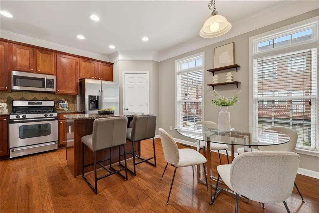 3380 Triview Square, Atlanta, Georgia 30339, 3 Bedrooms Bedrooms, 0 ,3 BathroomsBathrooms,Residential,Sold,3380 Triview Square,7775098
