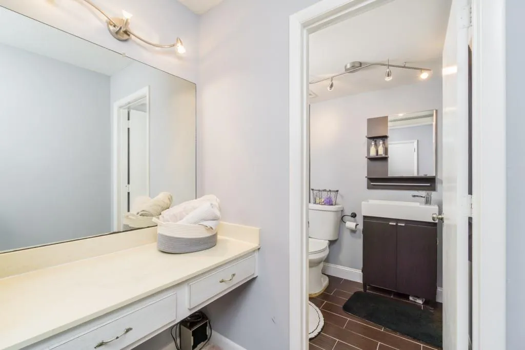 7150 Stonington Drive, Sandy Springs, Georgia 30328, 2 Bedrooms Bedrooms, ,2 BathroomsBathrooms,Residential,Sold,7150 Stonington Drive,6807578