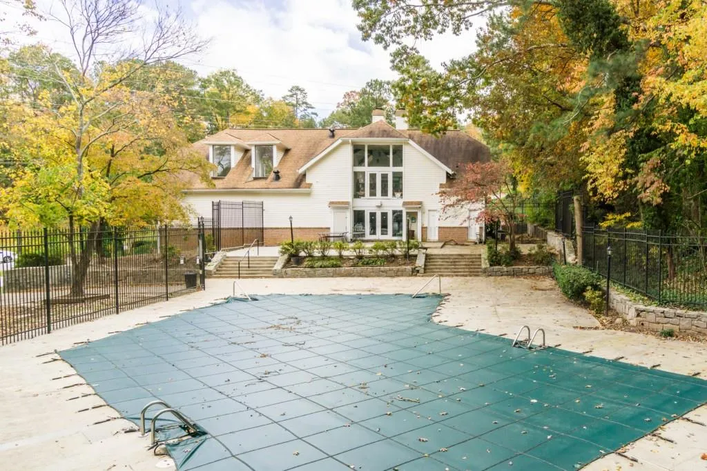 7150 Stonington Drive, Sandy Springs, Georgia 30328, 2 Bedrooms Bedrooms, ,2 BathroomsBathrooms,Residential,Sold,7150 Stonington Drive,6807578