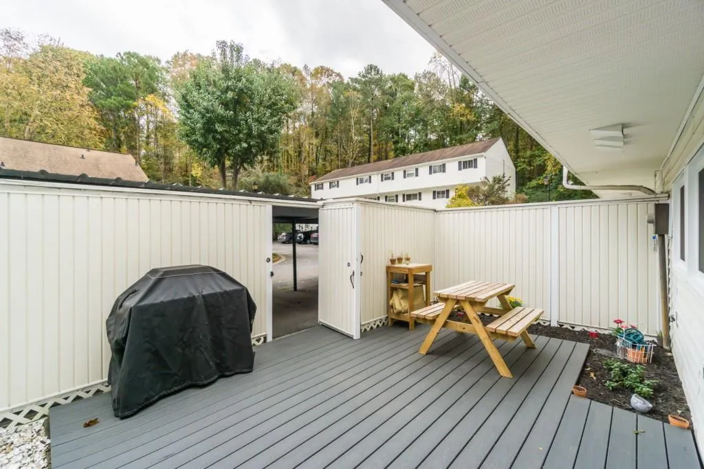 7150 Stonington Drive, Sandy Springs, Georgia 30328, 2 Bedrooms Bedrooms, ,2 BathroomsBathrooms,Residential,Sold,7150 Stonington Drive,6807578