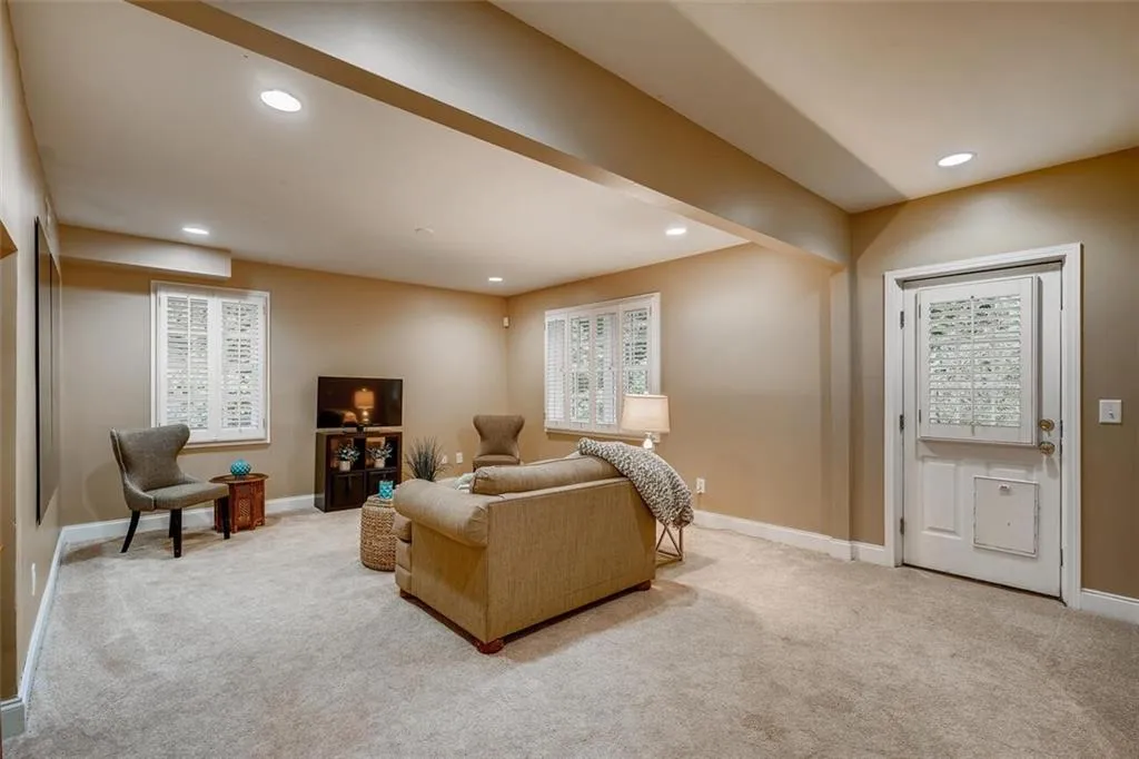 5572 Sherrell Drive Ne, Sandy Springs, Georgia 30342, 4 Bedrooms Bedrooms, ,3 BathroomsBathrooms,Residential,Sold,5572 Sherrell Drive Ne,6796560