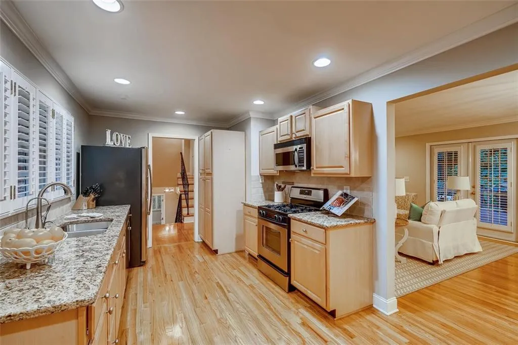 5572 Sherrell Drive Ne, Sandy Springs, Georgia 30342, 4 Bedrooms Bedrooms, ,3 BathroomsBathrooms,Residential,Sold,5572 Sherrell Drive Ne,6796560