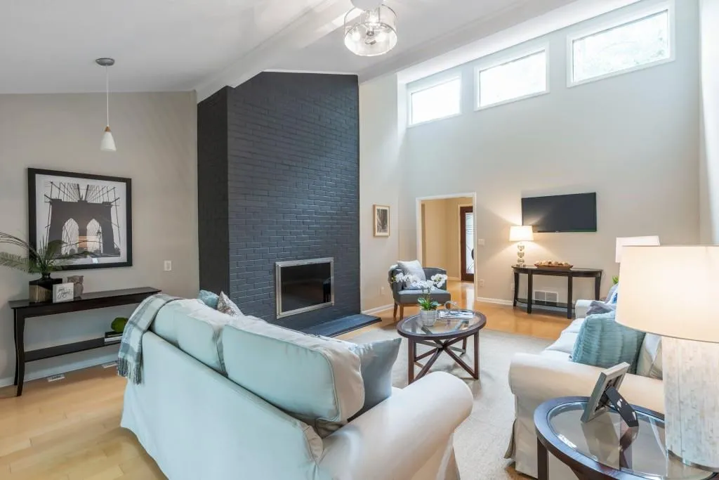 195 N Mill Court, Sandy Springs, Georgia 30328, 4 Bedrooms Bedrooms, ,3 BathroomsBathrooms,Residential,Sold,195 N Mill Court,6744800