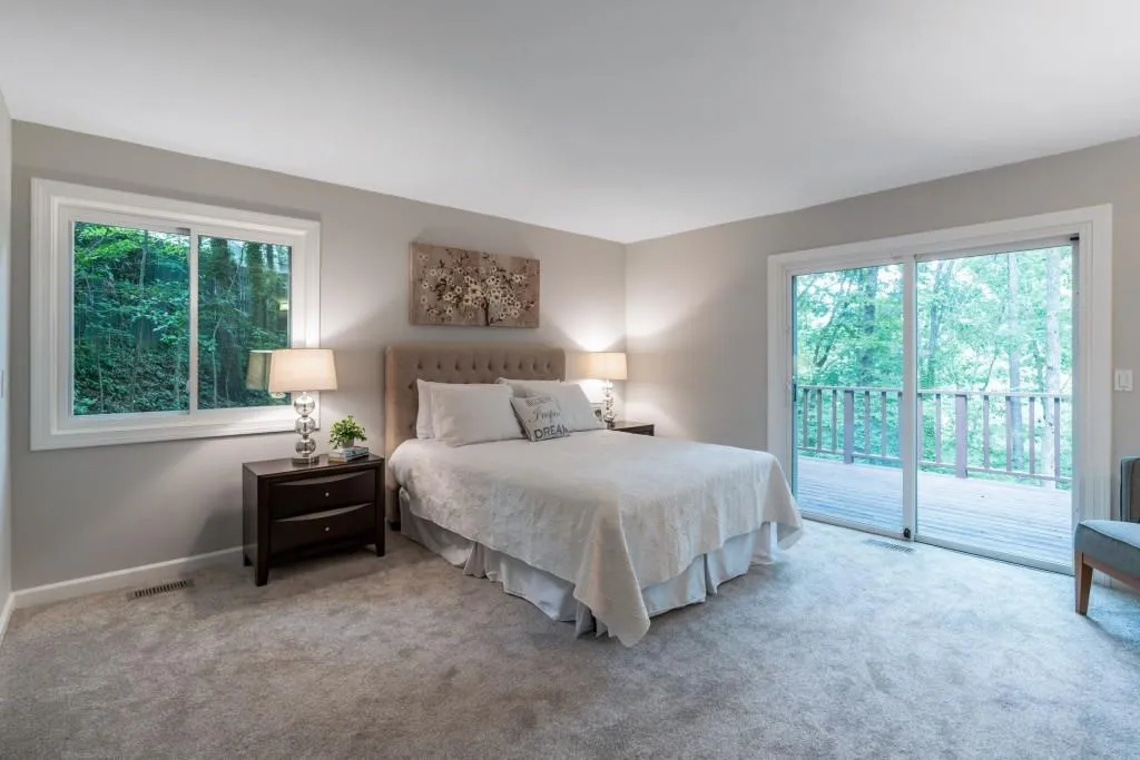 195 N Mill Court, Sandy Springs, Georgia 30328, 4 Bedrooms Bedrooms, ,3 BathroomsBathrooms,Residential,Sold,195 N Mill Court,6744800