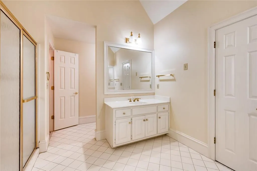 2860 Harwick Drive, Sandy Springs, Georgia 30350, 5 Bedrooms Bedrooms, ,3 BathroomsBathrooms,Residential,Sold,2860 Harwick Drive,6542219