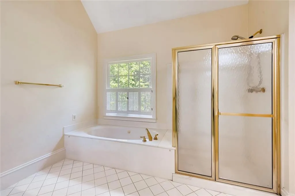 2860 Harwick Drive, Sandy Springs, Georgia 30350, 5 Bedrooms Bedrooms, ,3 BathroomsBathrooms,Residential,Sold,2860 Harwick Drive,6542219