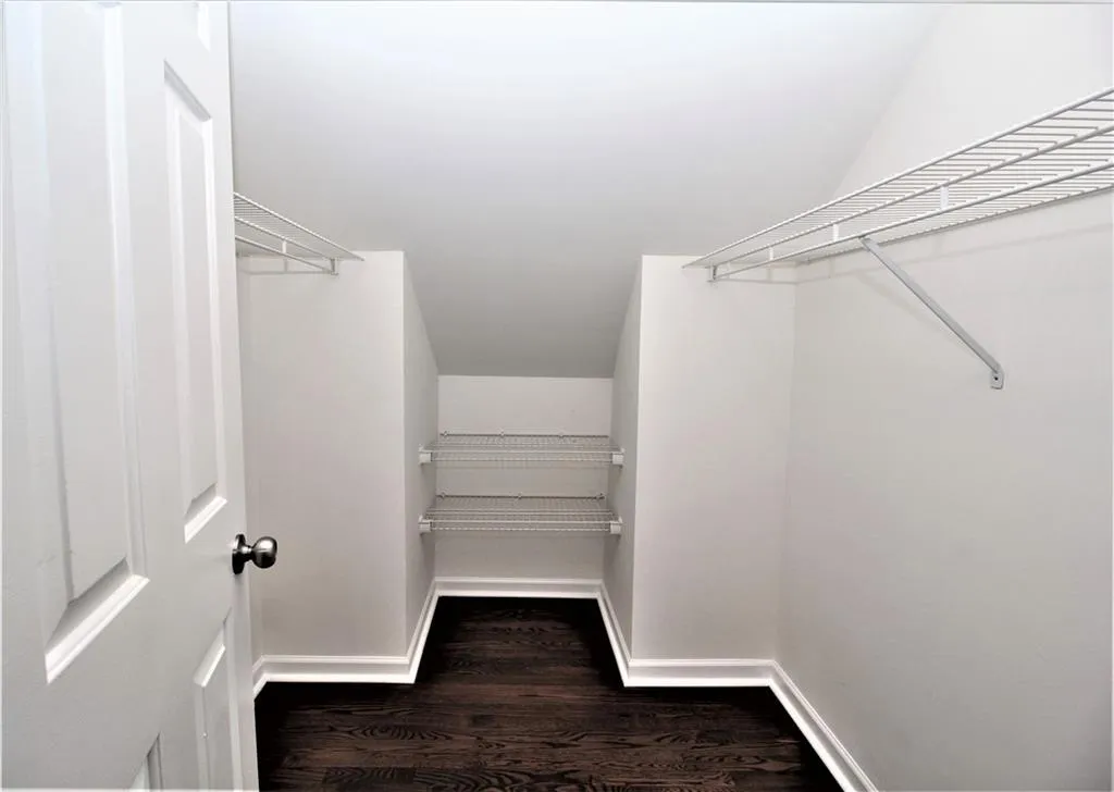 430 Lost Forest Court, Sandy Springs, Georgia 30328, 6 Bedrooms Bedrooms, ,3 BathroomsBathrooms,Residential,Sold,430 Lost Forest Court,6694430