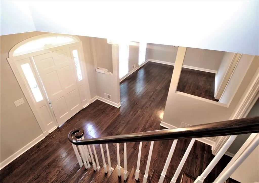 430 Lost Forest Court, Sandy Springs, Georgia 30328, 6 Bedrooms Bedrooms, ,3 BathroomsBathrooms,Residential,Sold,430 Lost Forest Court,6694430