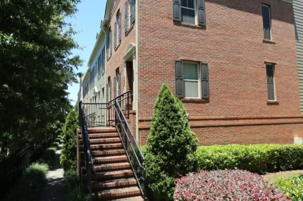 6462 Chariot Street Unit 16, Atlanta, Georgia 30328, 2 Bedrooms Bedrooms, ,2 BathroomsBathrooms,Residential,Sold,6462 Chariot Street Unit 16,6041302