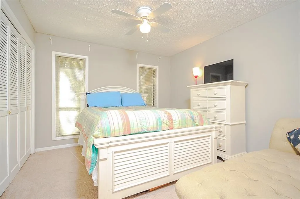 5143 Roswell Road Unit 8, Atlanta, Georgia 30342, 2 Bedrooms Bedrooms, ,1 BathroomBathrooms,Residential,Sold,5143 Roswell Road Unit 8,5936378