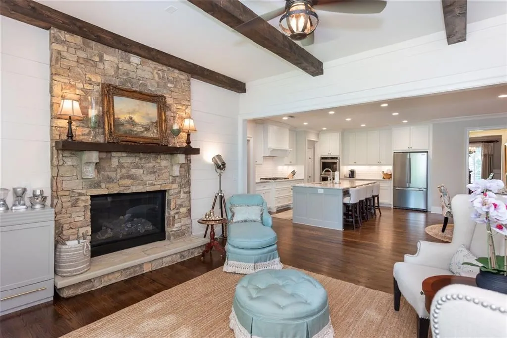 6169 Ferry Drive, Sandy Springs, Georgia 30328, 5 Bedrooms Bedrooms, ,4 BathroomsBathrooms,Residential,Sold,6169 Ferry Drive,6009018