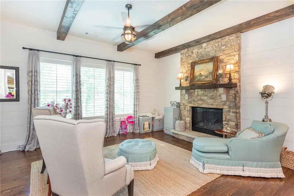 6169 Ferry Drive, Sandy Springs, Georgia 30328, 5 Bedrooms Bedrooms, ,4 BathroomsBathrooms,Residential,Sold,6169 Ferry Drive,6009018