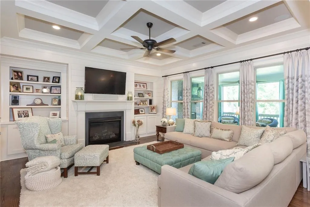 6169 Ferry Drive, Sandy Springs, Georgia 30328, 5 Bedrooms Bedrooms, ,4 BathroomsBathrooms,Residential,Sold,6169 Ferry Drive,6009018