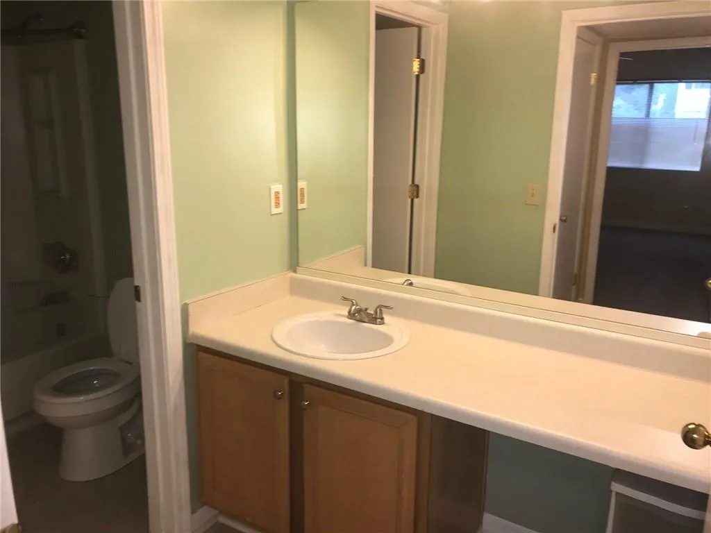 1401 Wingate Way Unit 1401, Sandy Springs, Georgia 30350, 1 Bedroom Bedrooms, ,1 BathroomBathrooms,Residential,Sold,1401 Wingate Way Unit 1401,6534425