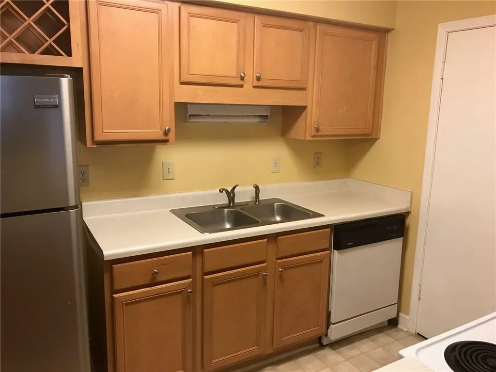 1401 Wingate Way Unit 1401, Sandy Springs, Georgia 30350, 1 Bedroom Bedrooms, ,1 BathroomBathrooms,Residential,Sold,1401 Wingate Way Unit 1401,6534425