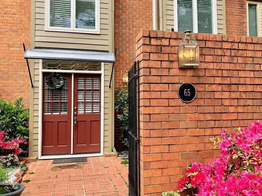 65 Willow Glen, Sandy Springs, Georgia 30342, 3 Bedrooms Bedrooms, ,2 BathroomsBathrooms,Residential,Sold,65 Willow Glen,6535616