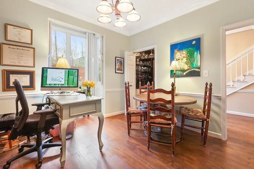 65 Willow Glen, Sandy Springs, Georgia 30342, 3 Bedrooms Bedrooms, ,2 BathroomsBathrooms,Residential,Sold,65 Willow Glen,6535616