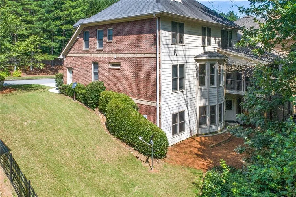 145 Fieldsborn Court, Sandy Springs, Georgia 30328, 4 Bedrooms Bedrooms, ,3 BathroomsBathrooms,Residential,Sold,145 Fieldsborn Court,6582347