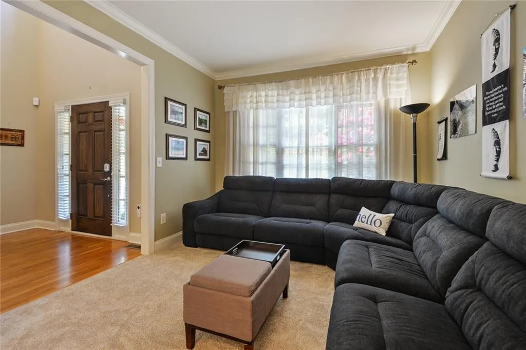 145 Fieldsborn Court, Sandy Springs, Georgia 30328, 4 Bedrooms Bedrooms, ,3 BathroomsBathrooms,Residential,Sold,145 Fieldsborn Court,6582347