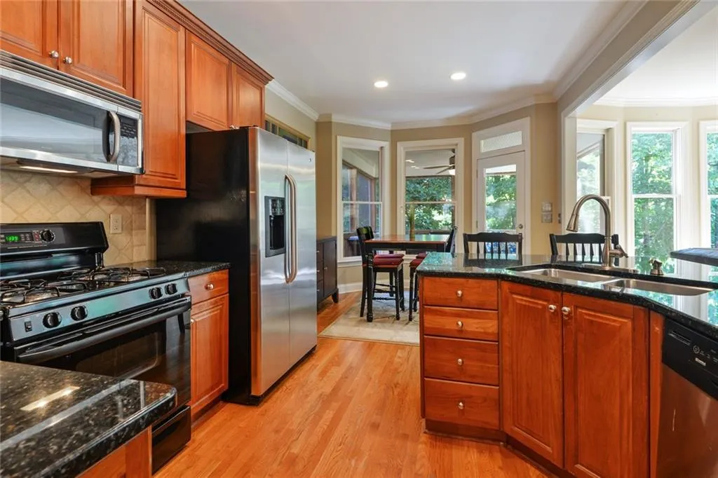 145 Fieldsborn Court, Sandy Springs, Georgia 30328, 4 Bedrooms Bedrooms, ,3 BathroomsBathrooms,Residential,Sold,145 Fieldsborn Court,6582347