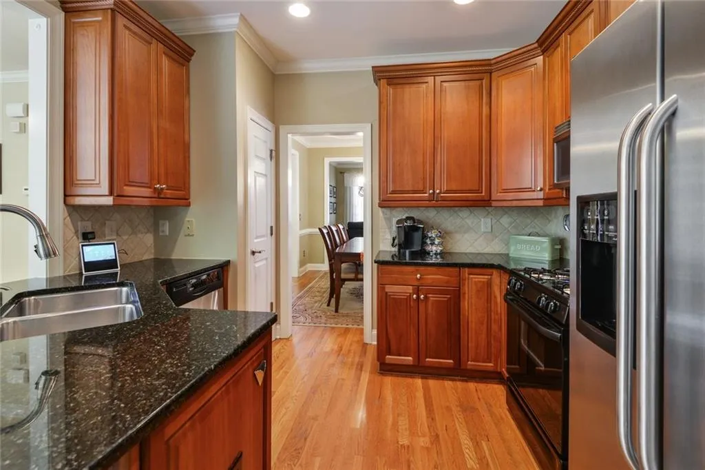 145 Fieldsborn Court, Sandy Springs, Georgia 30328, 4 Bedrooms Bedrooms, ,3 BathroomsBathrooms,Residential,Sold,145 Fieldsborn Court,6582347