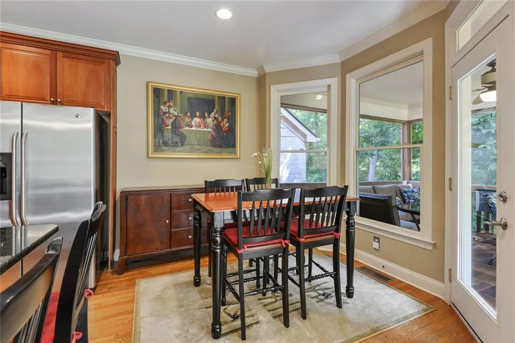 145 Fieldsborn Court, Sandy Springs, Georgia 30328, 4 Bedrooms Bedrooms, ,3 BathroomsBathrooms,Residential,Sold,145 Fieldsborn Court,6582347