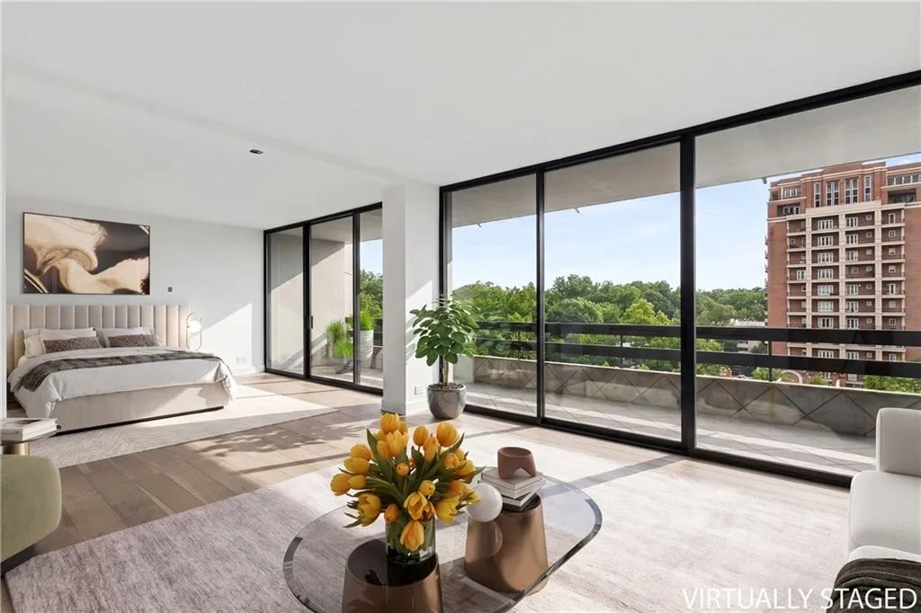 2660 Peachtree Road Nw Unit 11e, Atlanta, Georgia 30305, 3 Bedrooms Bedrooms, 0 ,3 BathroomsBathrooms,Residential,For Sale,2660 Peachtree Road Nw Unit 11e,7767292
