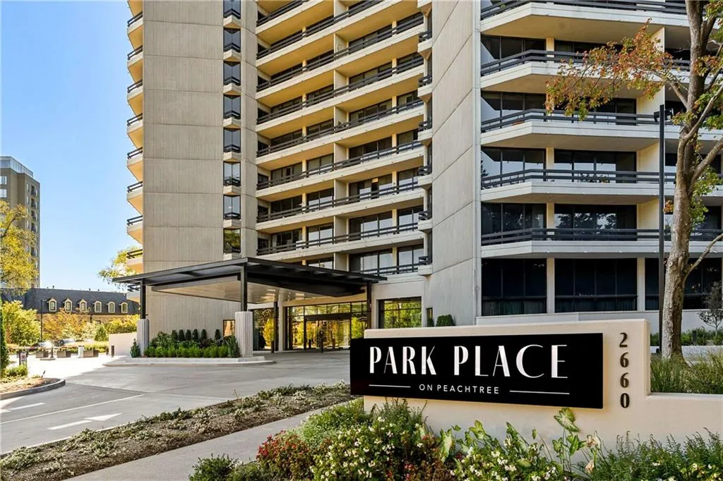 2660 Peachtree Road Nw Unit 11e, Atlanta, Georgia 30305, 3 Bedrooms Bedrooms, 0 ,3 BathroomsBathrooms,Residential,For Sale,2660 Peachtree Road Nw Unit 11e,7767292