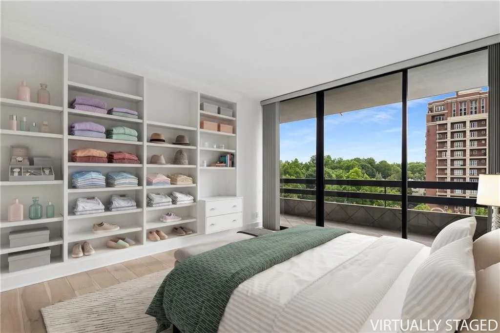 2660 Peachtree Road Nw Unit 11e, Atlanta, Georgia 30305, 3 Bedrooms Bedrooms, 0 ,3 BathroomsBathrooms,Residential,For Sale,2660 Peachtree Road Nw Unit 11e,7767292
